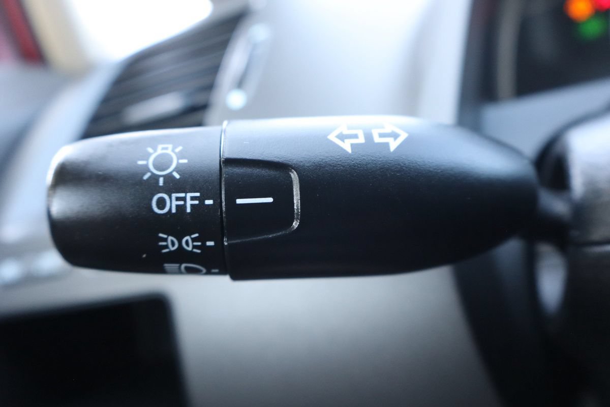 Used 2010 Honda Civic LX image 29