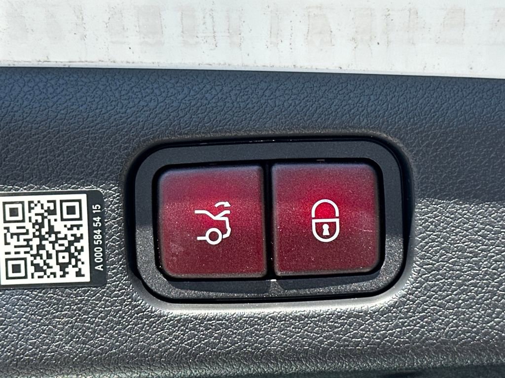 Used 2024 Mercedes-Benz E 350 4MATIC Sedan image 30