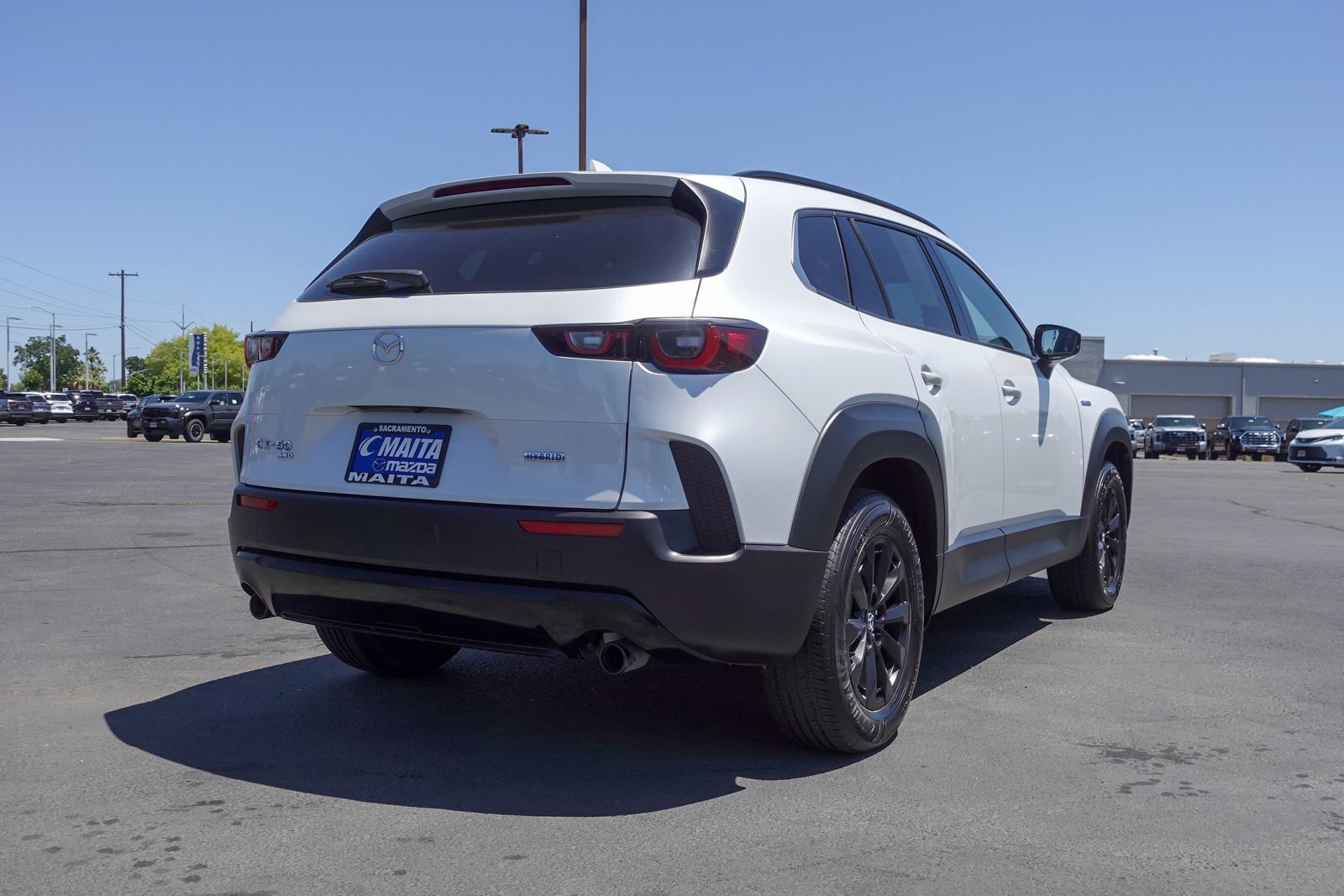 Certified 2025 MAZDA CX-50 AWD 2.5 Hybrid w/ Premium Pkg image 4