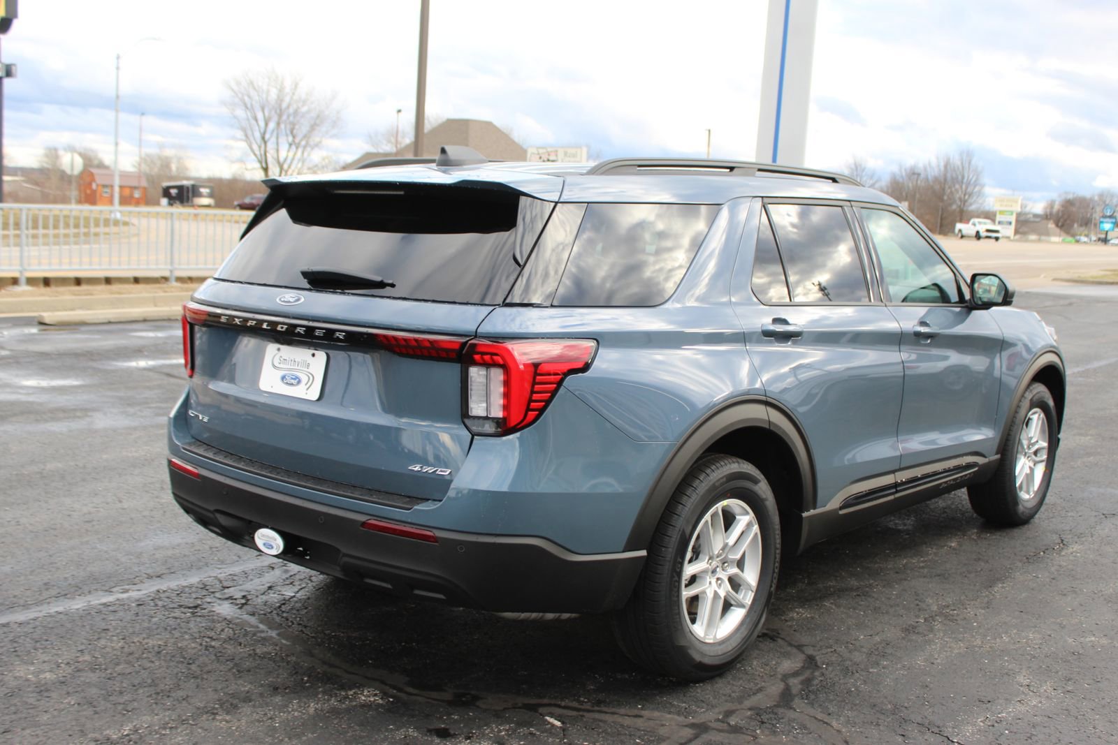 New 2026 Ford Explorer Active image 8