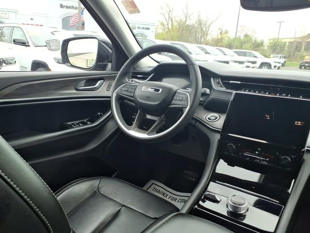 Certified 2023 Jeep Grand Cherokee Limited AWD/4WD image 13
