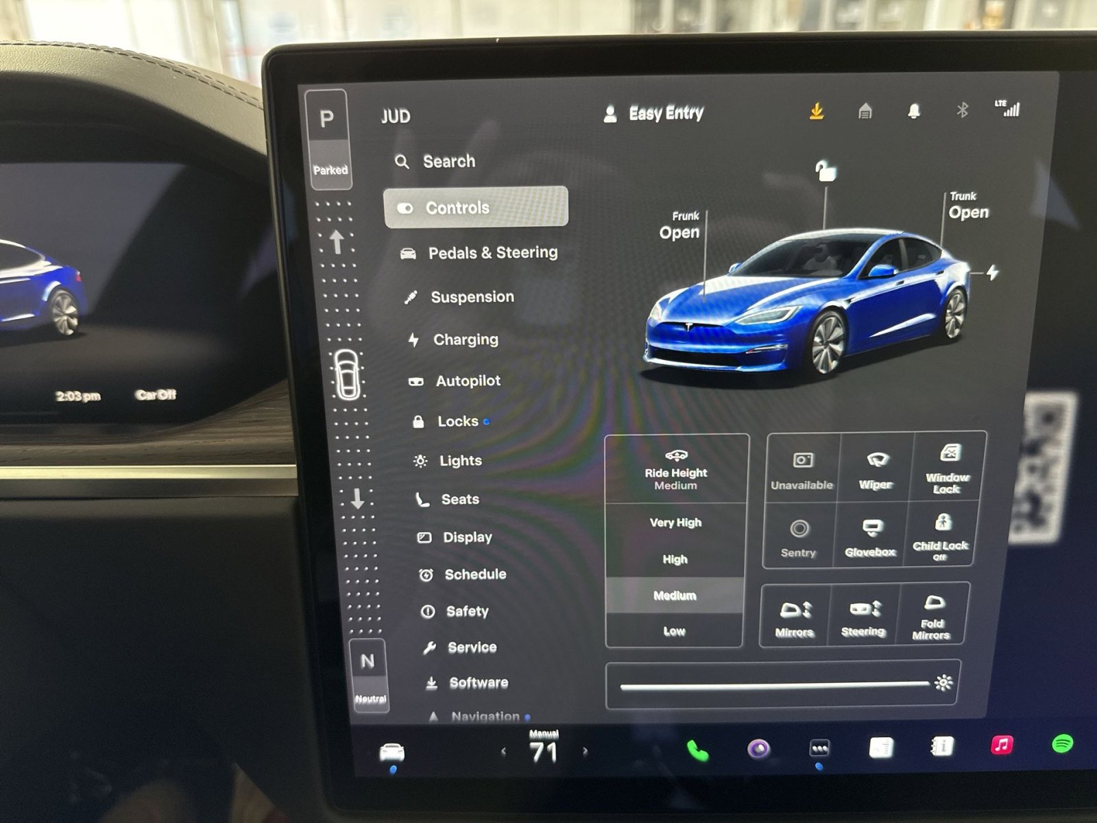 Used 2021 Tesla Model S Plaid image 22