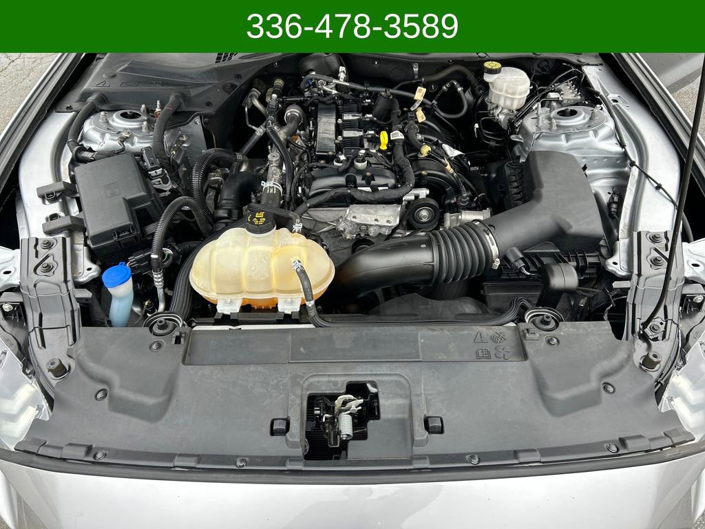 Used 2021 Ford Mustang EcoBoost image 23