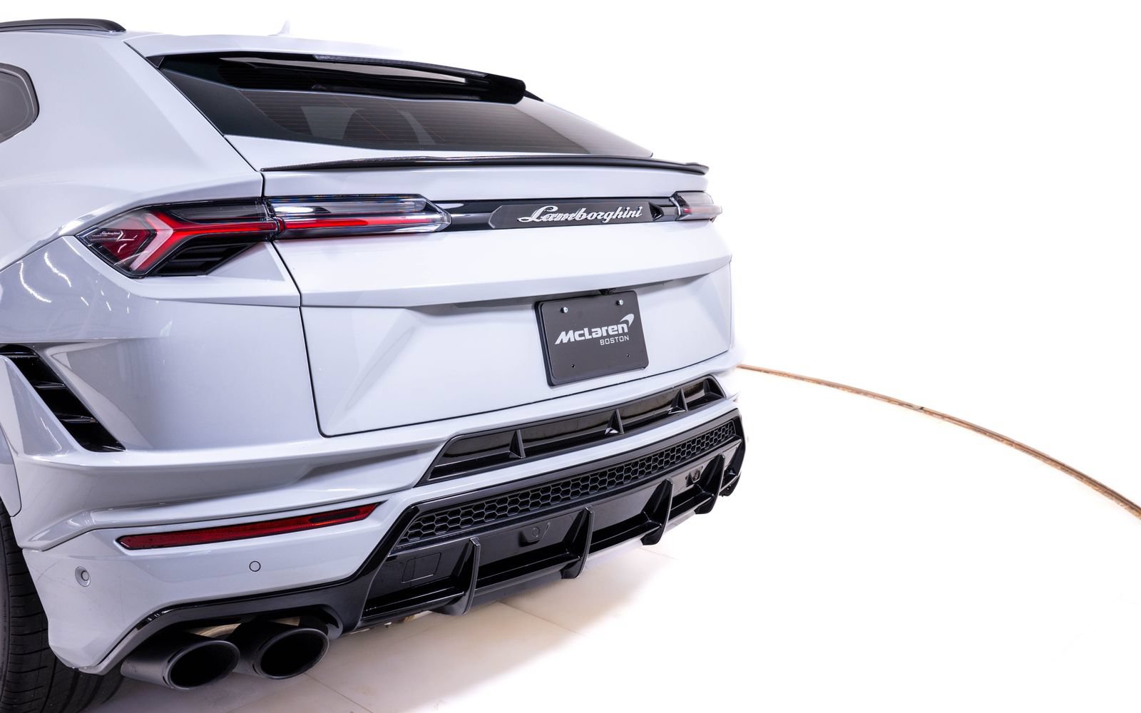 Used 2023 Lamborghini Urus S AWD/4WD image 9