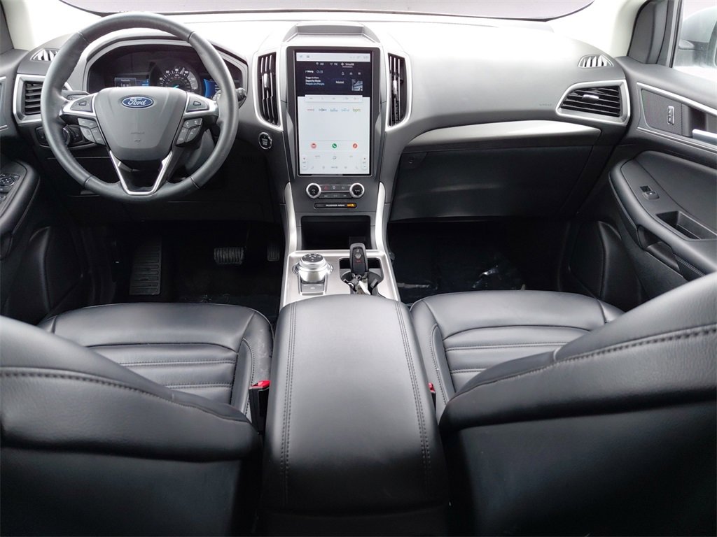 Used 2024 Ford Edge SEL image 10