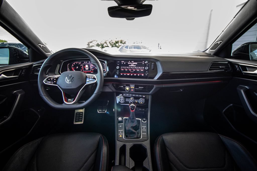 Used 2022 Volkswagen Jetta GLI Autobahn FWD image 28