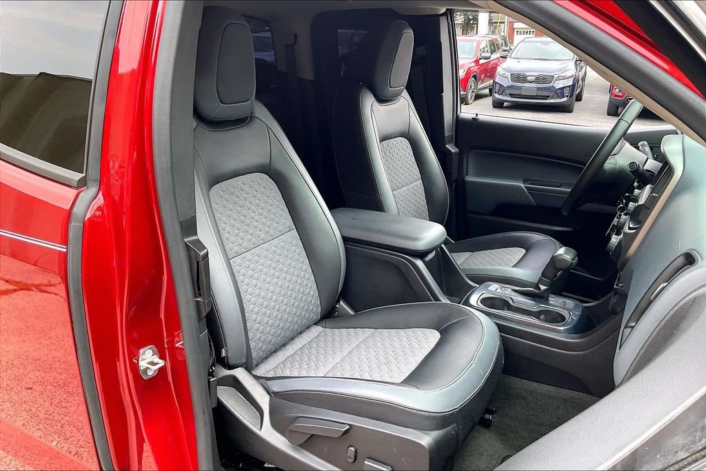 Used 2015 Chevrolet Colorado Z71 AWD/4WD image 7