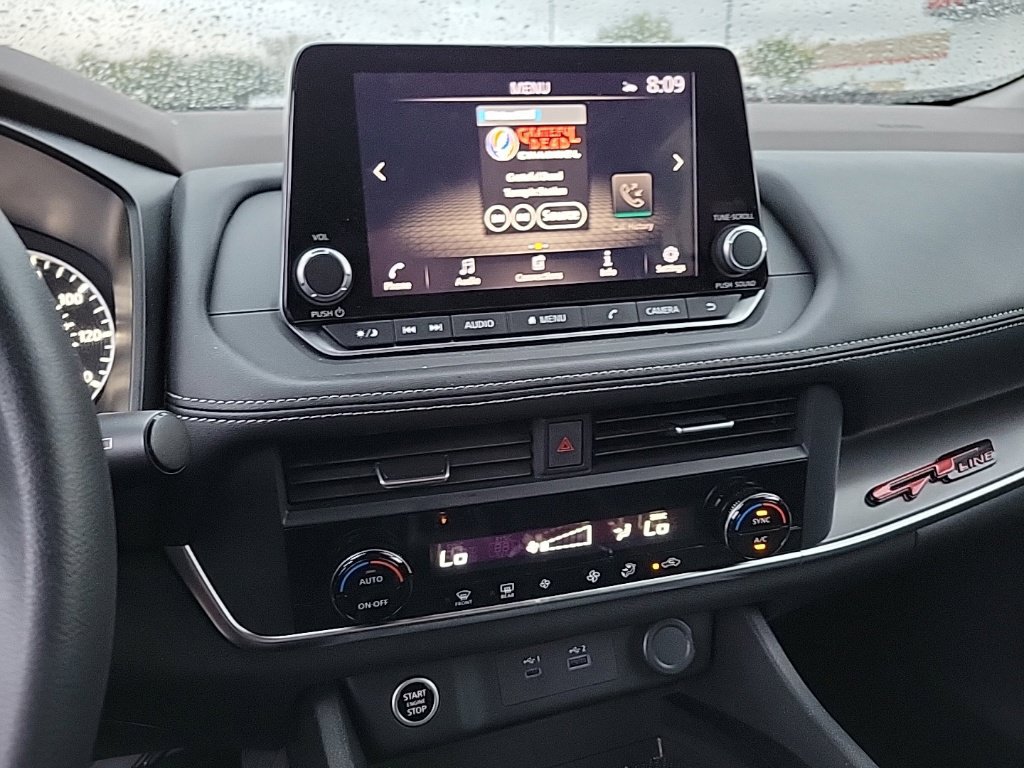 Used 2023 Nissan Rogue SV AWD/4WD image 8