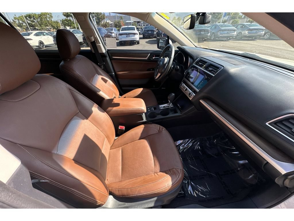 Used 2017 Subaru Outback 3.6R Touring AWD/4WD image 19