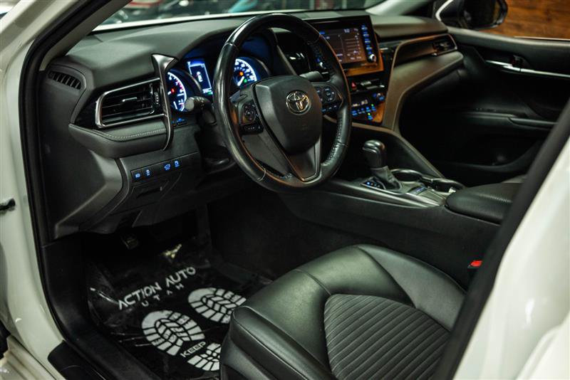 Used 2022 Toyota Camry SE w/ Convenience Package FWD image 8