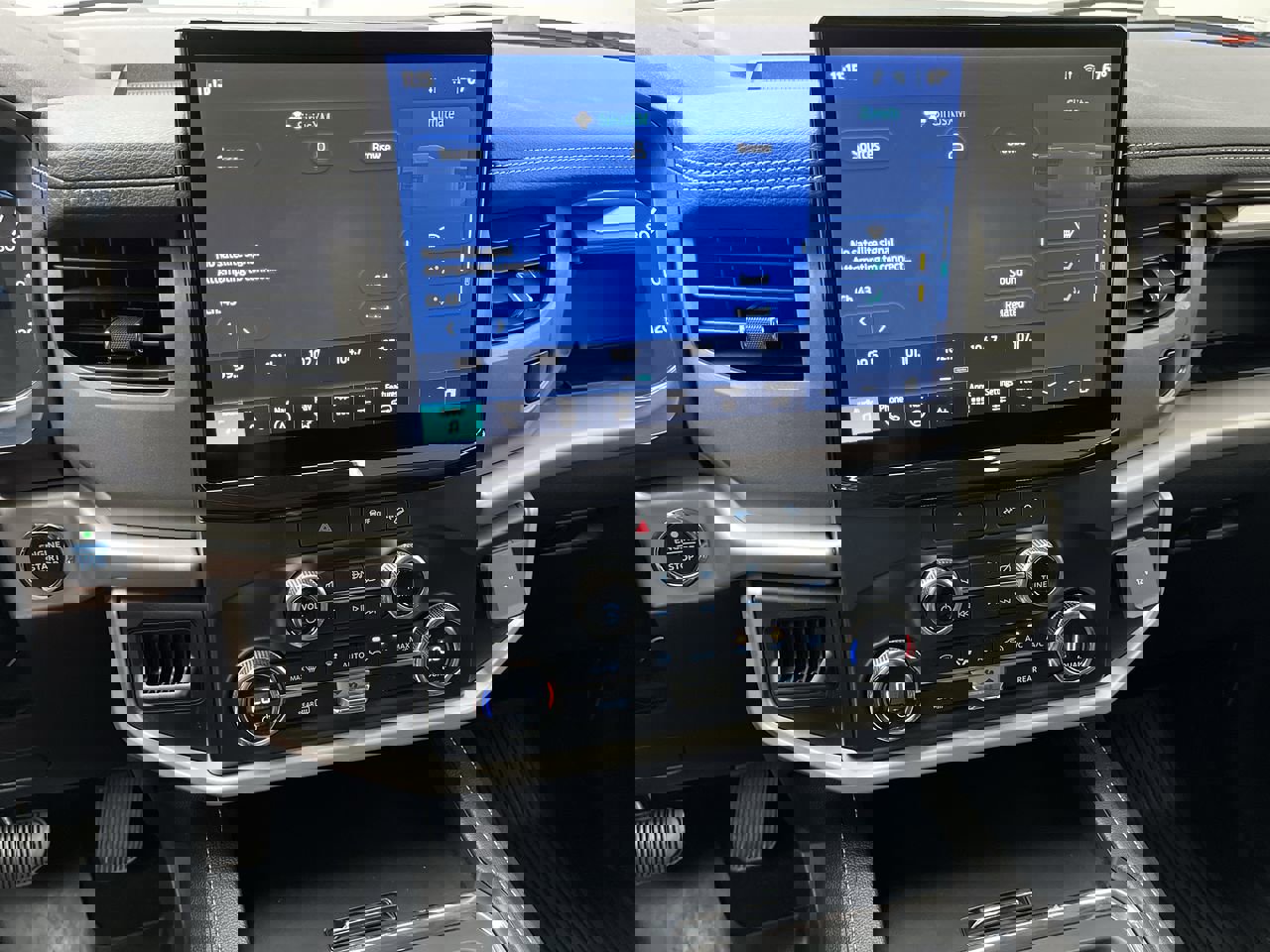 Used 2022 Ford Expedition XLT image 19