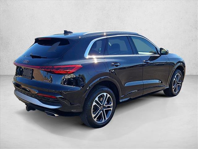 Certified 2025 Audi Q5 Premium w/ Convenience Package image 5