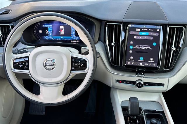 Certified 2025 Volvo XC60 T8 Plus w/ Protection Package Premier AWD/4WD image 7