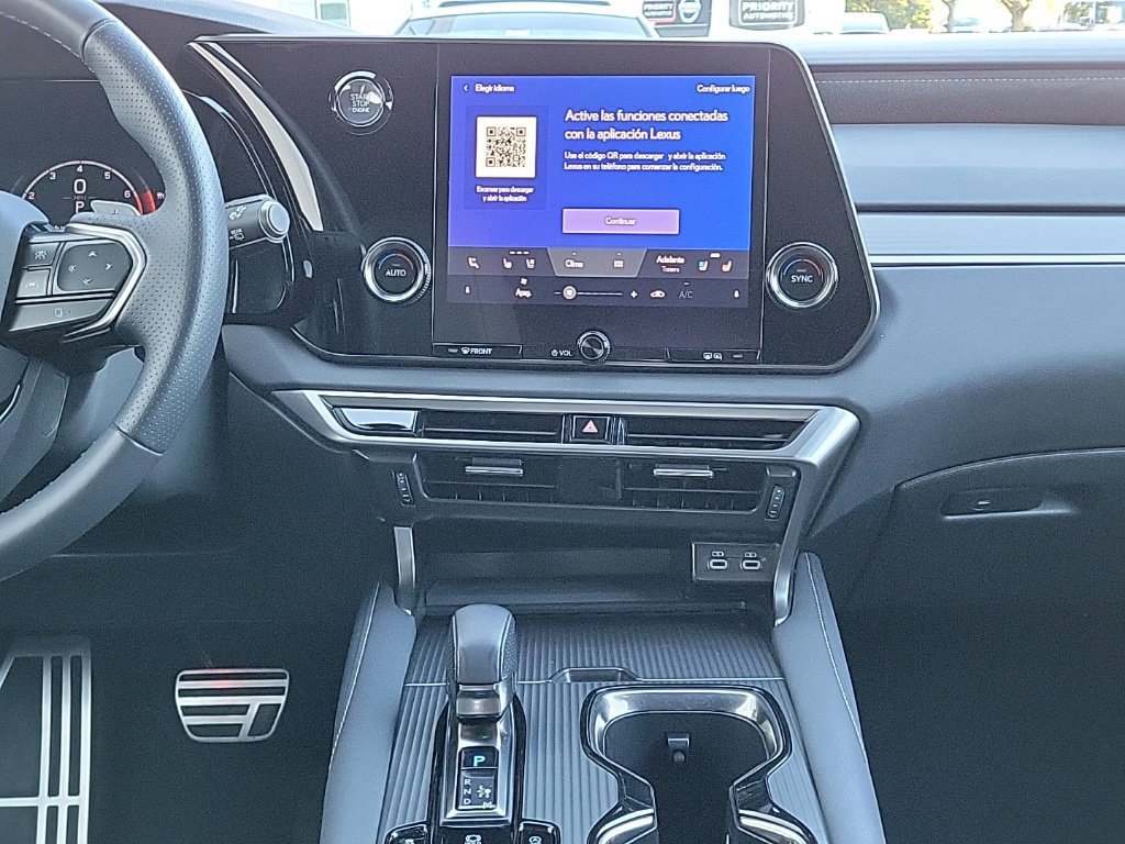 Used 2023 Lexus RX 350 F Sport w/ Accessory Package AWD/4WD image 32
