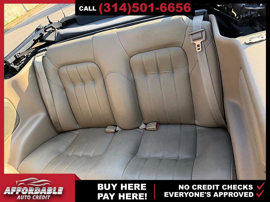 Used 2001 Chrysler Sebring LXi image 11