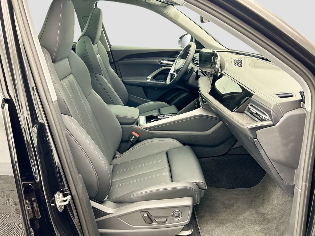 Used 2025 Audi Q5 Premium Plus w/ Premium Plus image 20