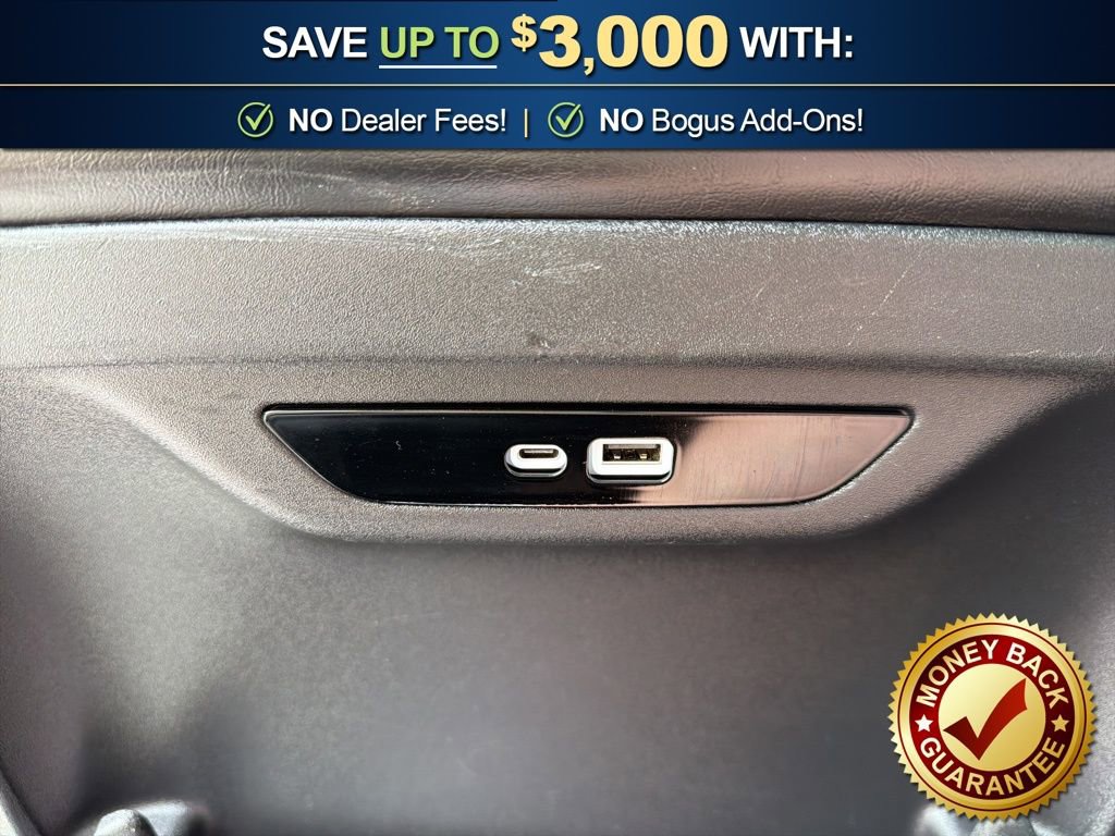 Used 2024 Chrysler Pacifica Touring-L FWD image 21