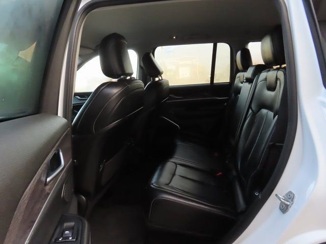 Used 2023 Jeep Grand Cherokee Limited image 26