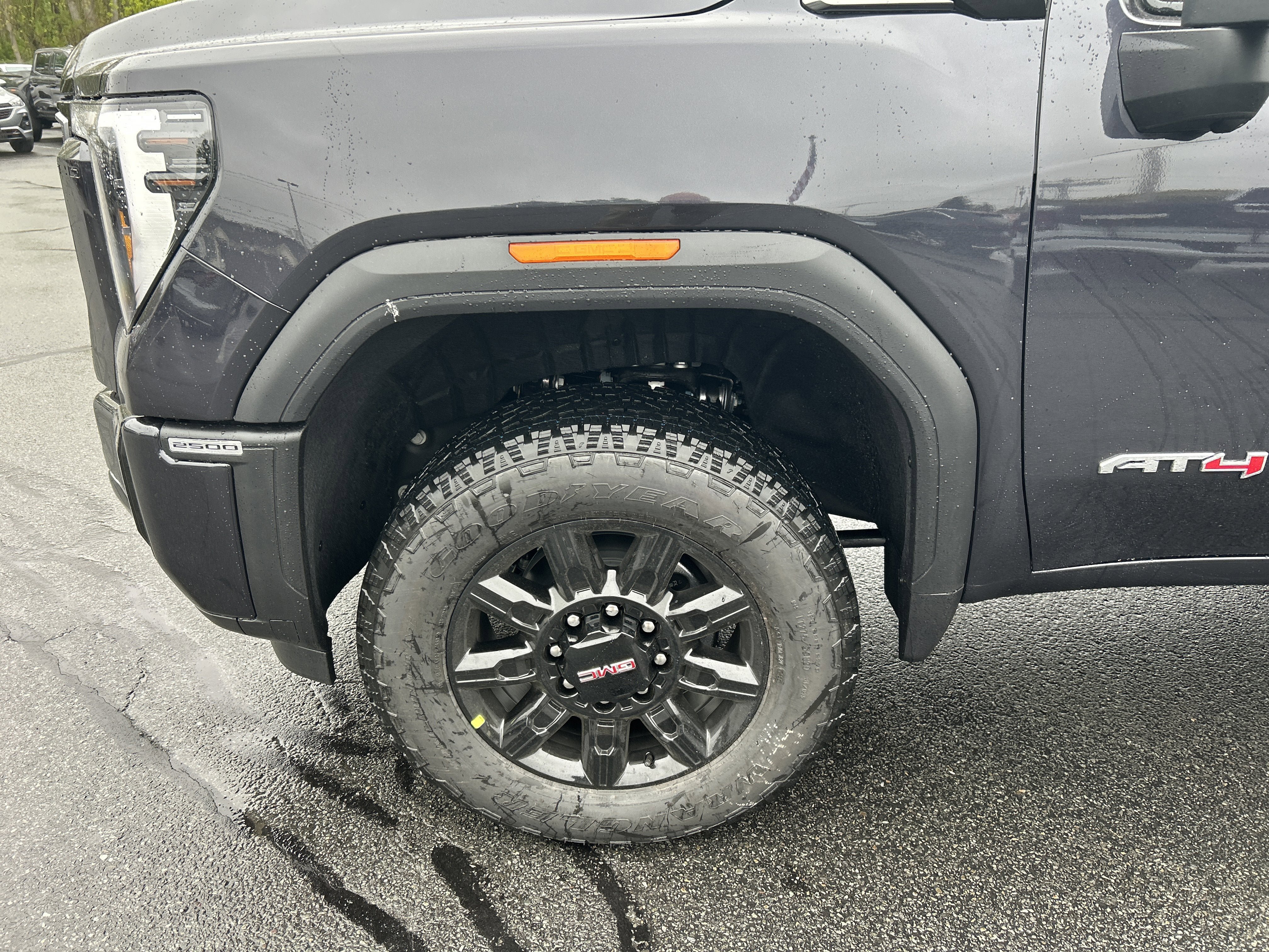 New 2026 GMC Sierra 2500 AT4 w/ AT4 Premium Plus Package AWD/4WD image 5