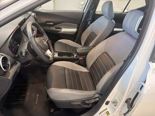 Certified 2023 Nissan Kicks SR w/ SR Premium Package FWD image 17