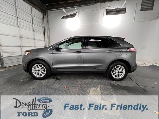Used 2024 Ford Edge SEL image 2