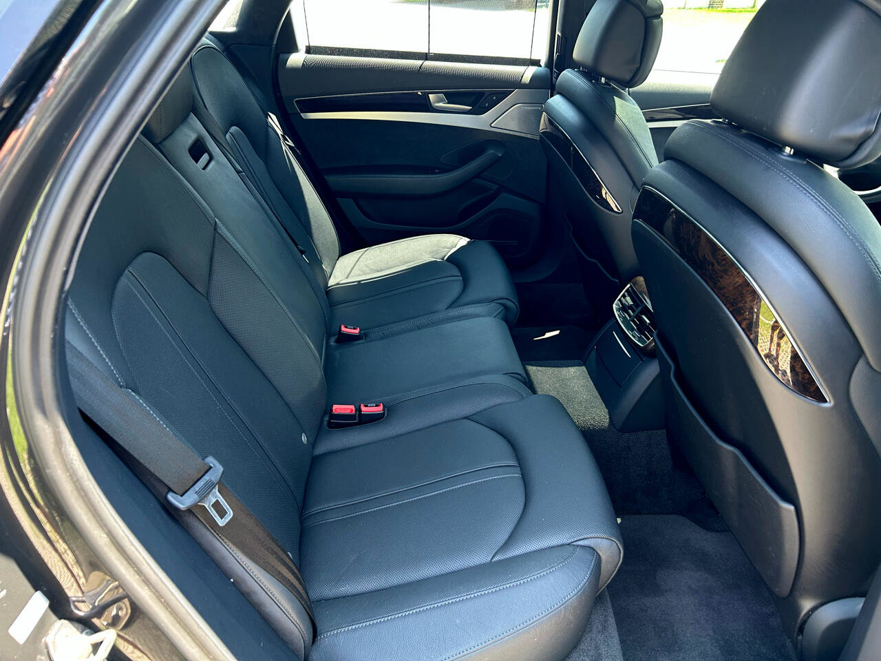 Used 2011 Audi A8 4.2 image 17