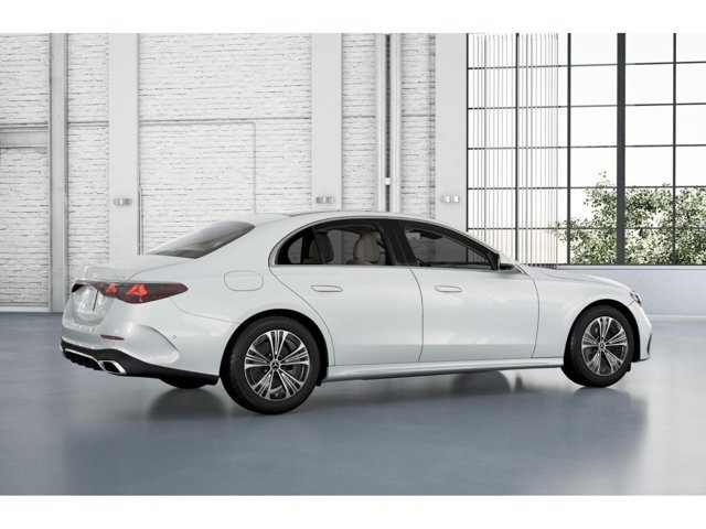 Used 2025 Mercedes-Benz E 350 4MATIC Sedan image 19