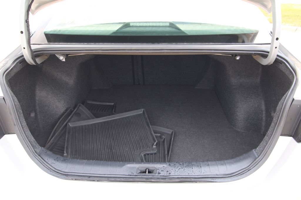Used 2022 Nissan Altima 2.5 SV FWD image 12
