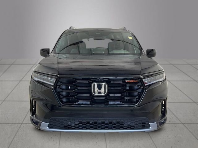 New 2025 Honda Pilot TrailSport image 11