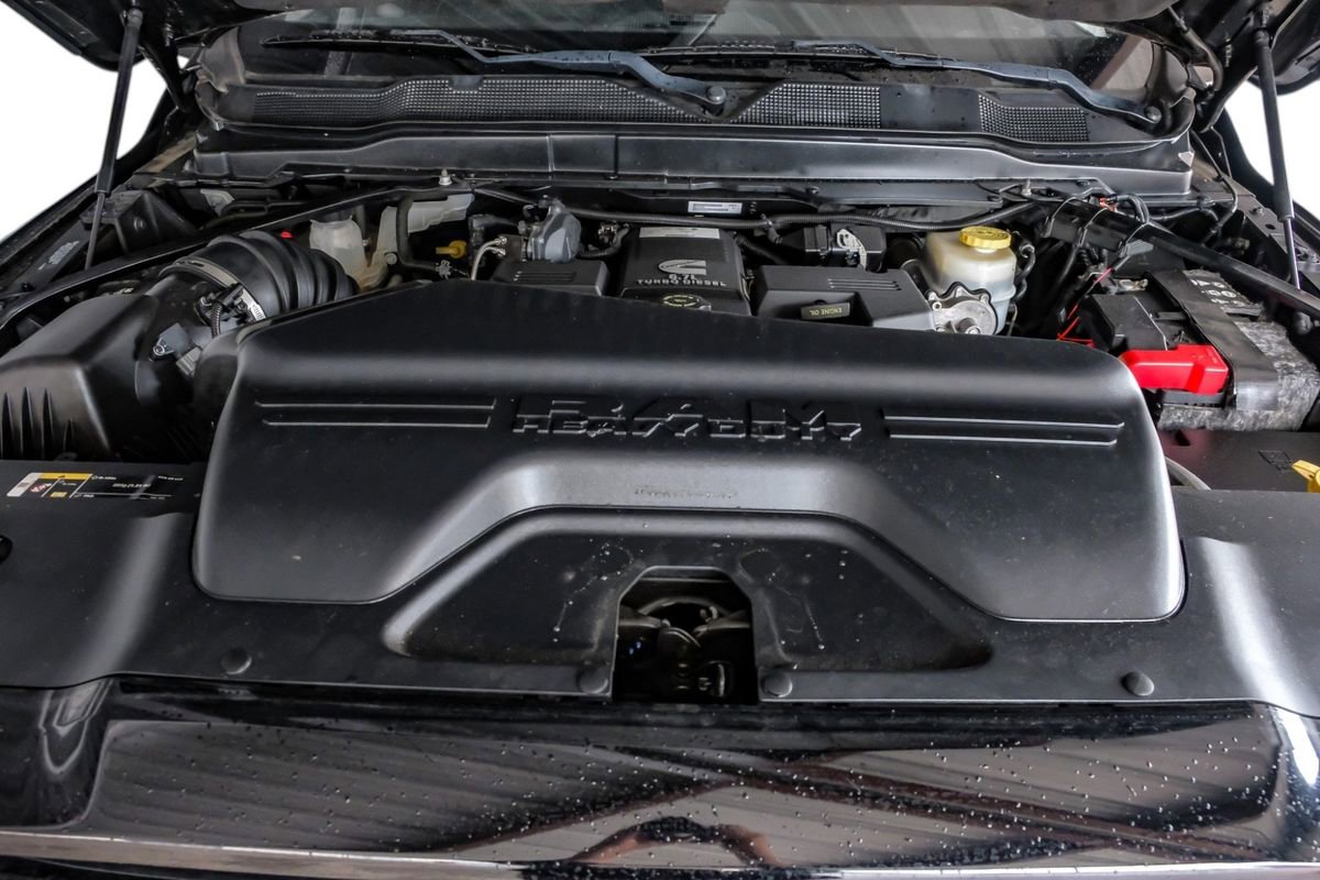 Used 2019 RAM 2500 Laramie w/ Black Appearance Package AWD/4WD image 57