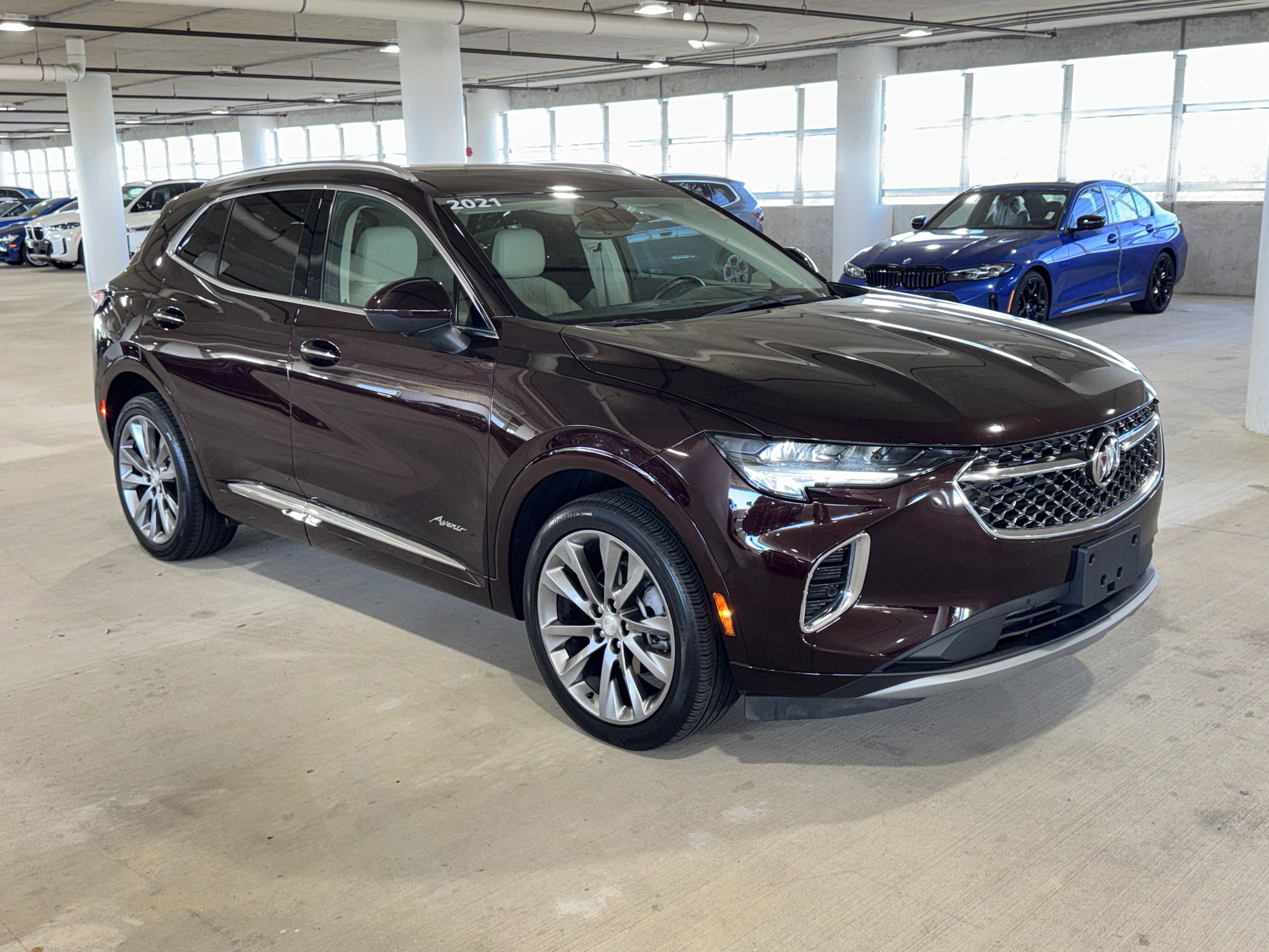 Used 2021 Buick Envision Avenir image 2