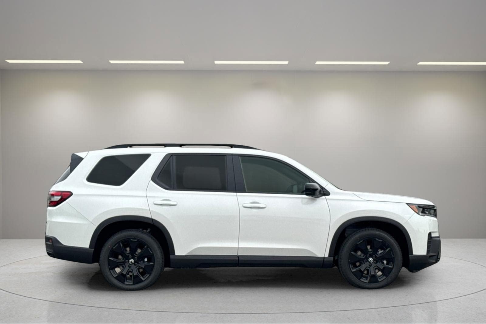 New 2026 Honda Pilot Black Edition image 6