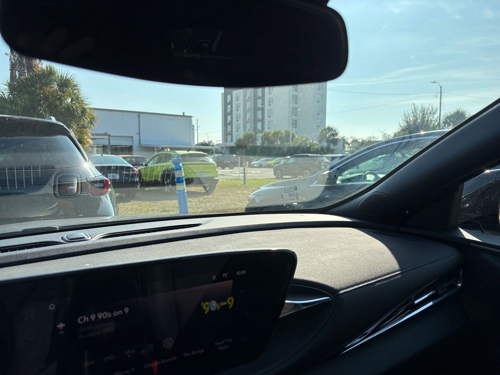 Used 2025 Buick Envista Sport Touring image 35