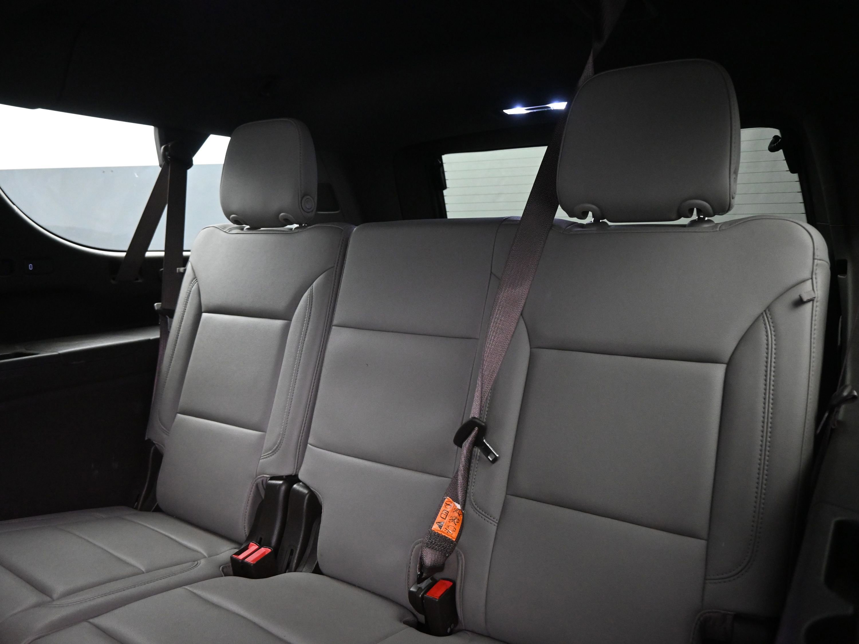 Used 2022 Chevrolet Suburban LT w/ LT Signature Package image 19