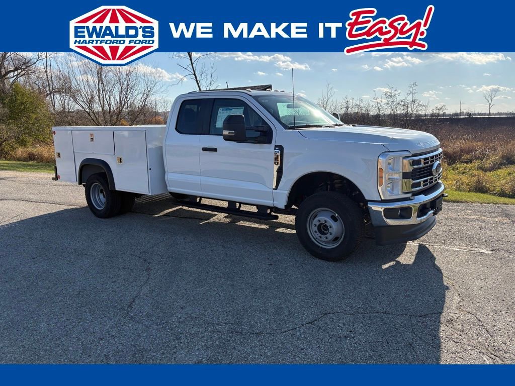 New 2025 Ford F350 XL w/ XL Chrome Package