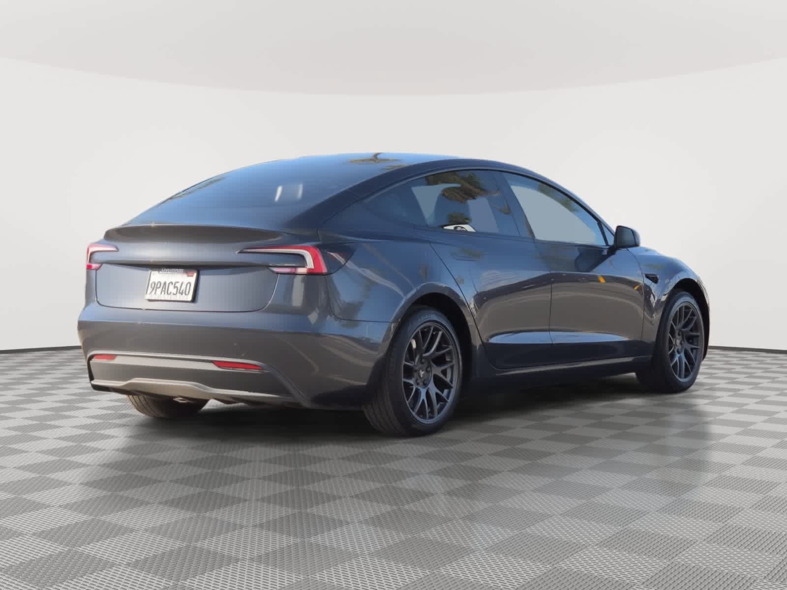 Used 2024 Tesla Model 3 Standard Range RWD image 7