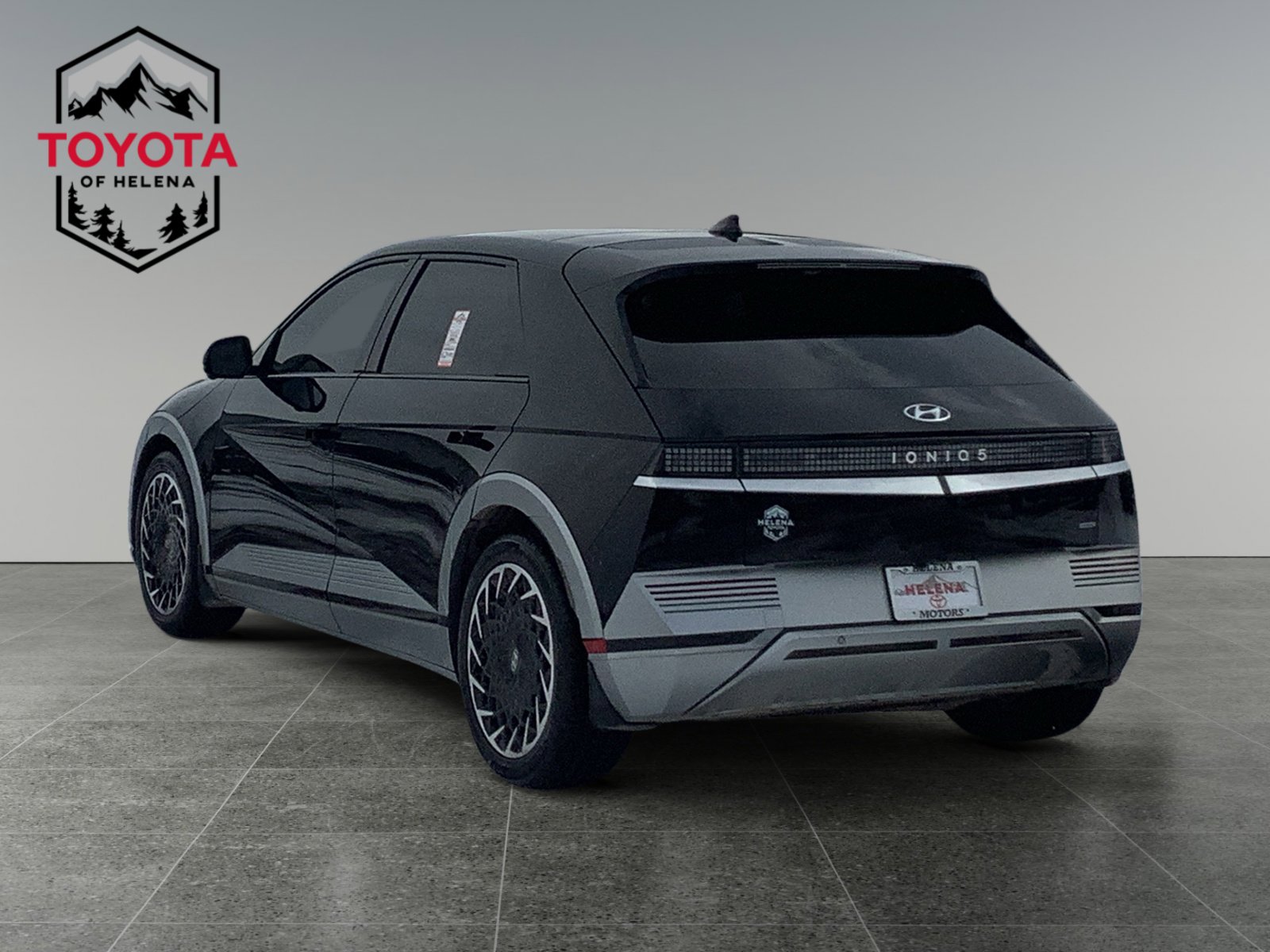 Used 2023 Hyundai Ioniq 5 Limited image 3