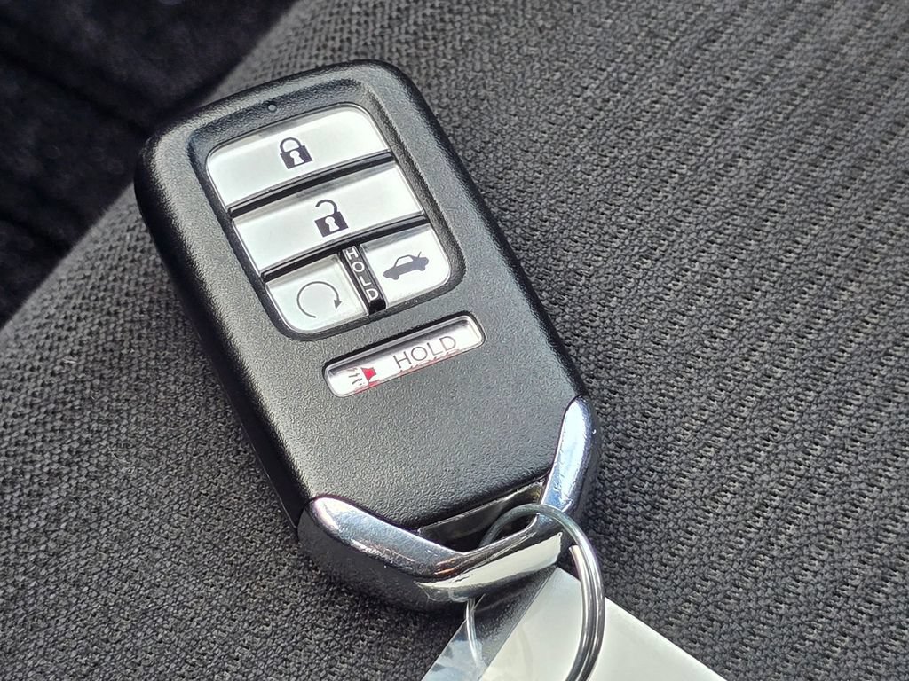 Used 2019 Honda Insight EX image 33