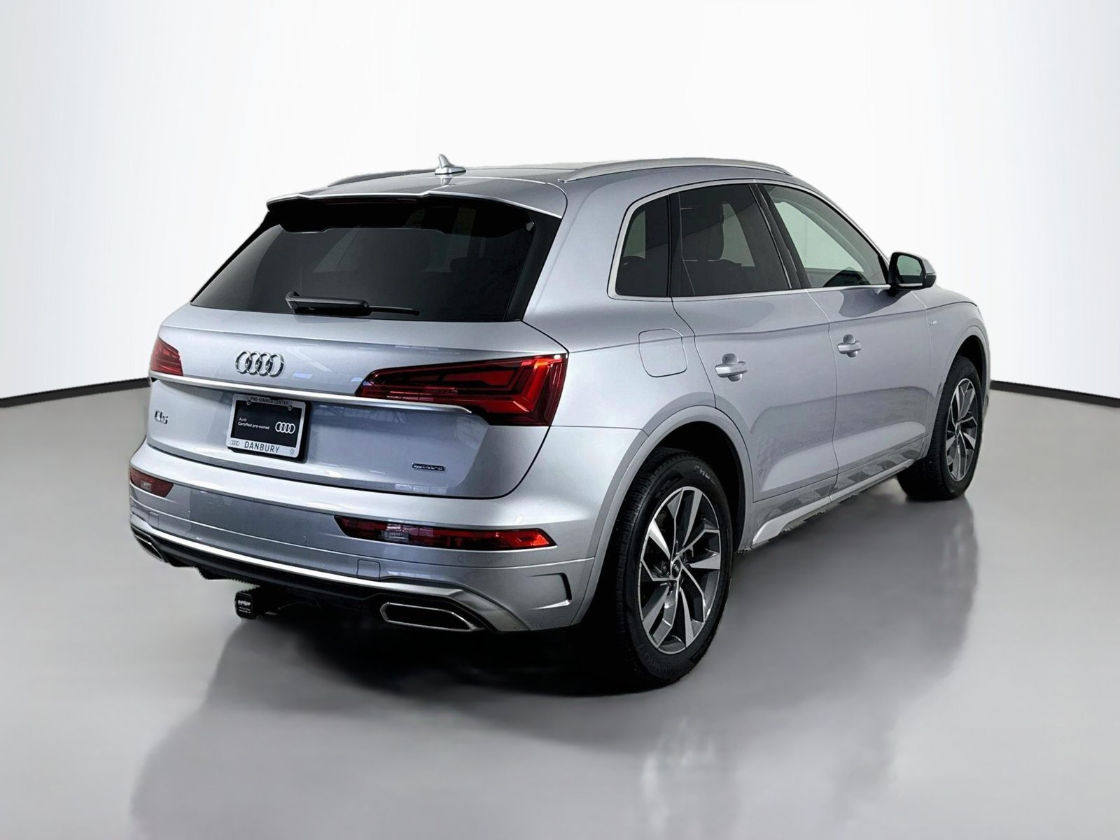 Certified 2024 Audi Q5 2.0T Premium AWD/4WD image 9
