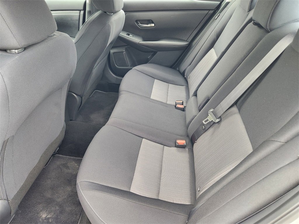 Used 2021 Nissan Sentra SV image 28