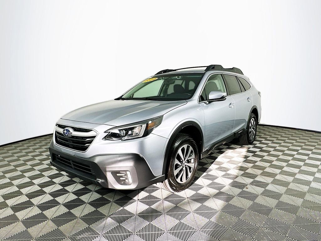Used 2022 Subaru Outback Premium image 5