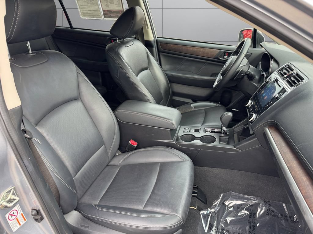 Used 2019 Subaru Outback 2.5i Limited w/ Popular Package #2 AWD/4WD image 17