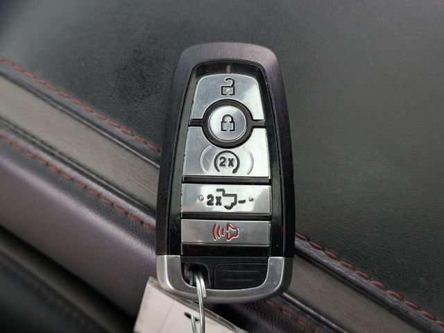 Used 2018 Ford F150 Platinum w/ Equipment Group 701A Luxury image 31