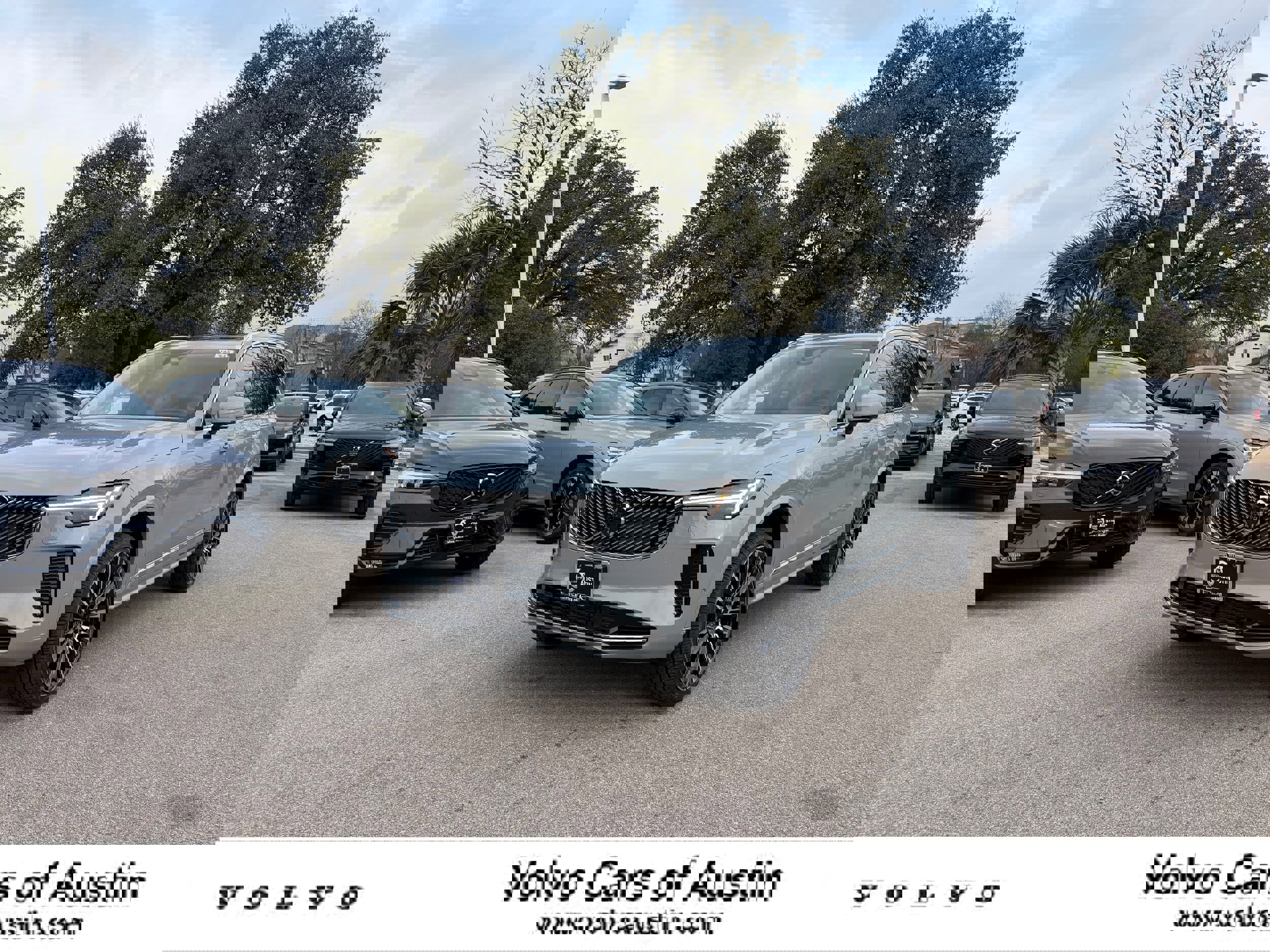 New 2026 Volvo XC90 B5 Plus image 1