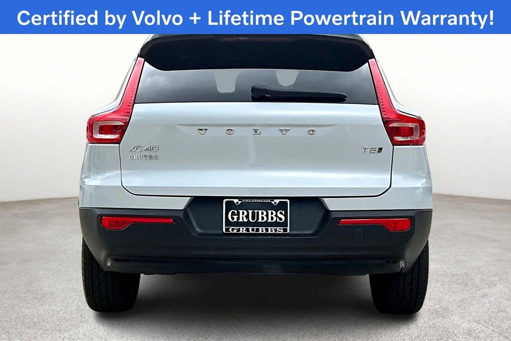 Used 2022 Volvo XC40 T5 R-Design image 6