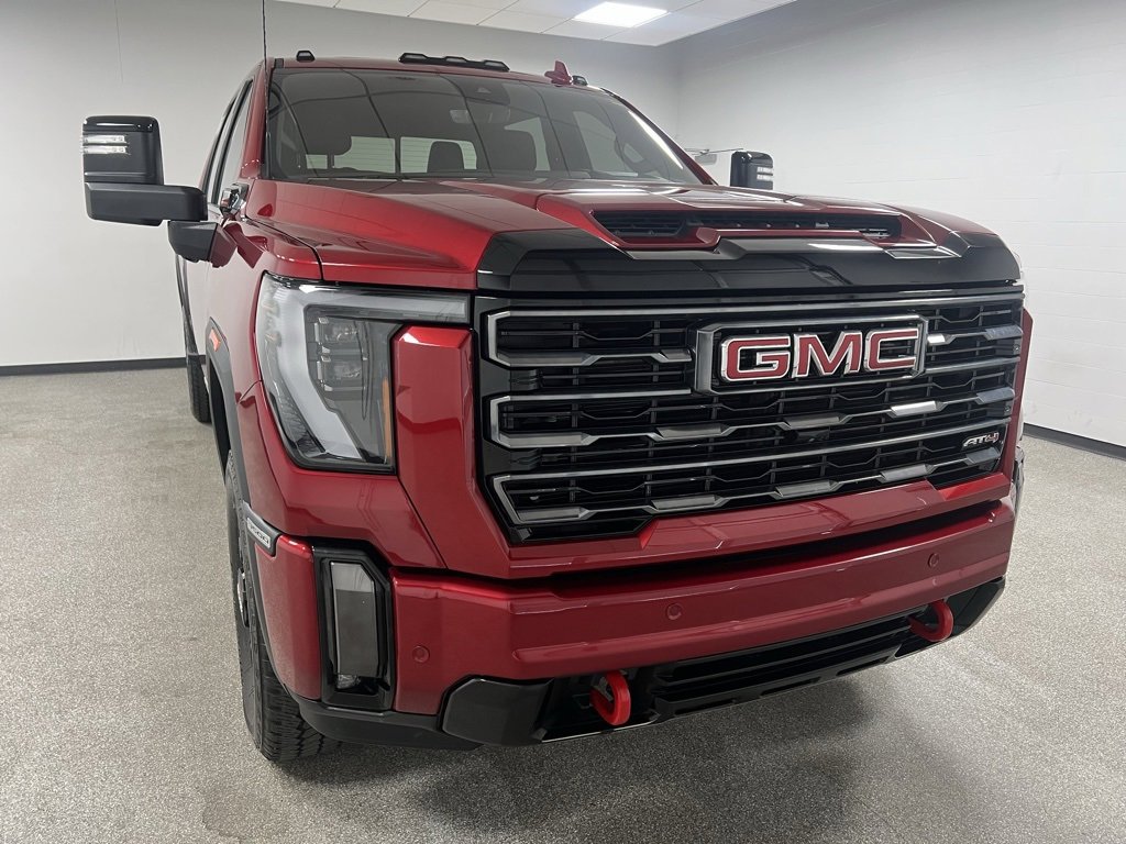 Used 2024 GMC Sierra 3500 AT4 w/ AT4 Premium Plus Package image 2