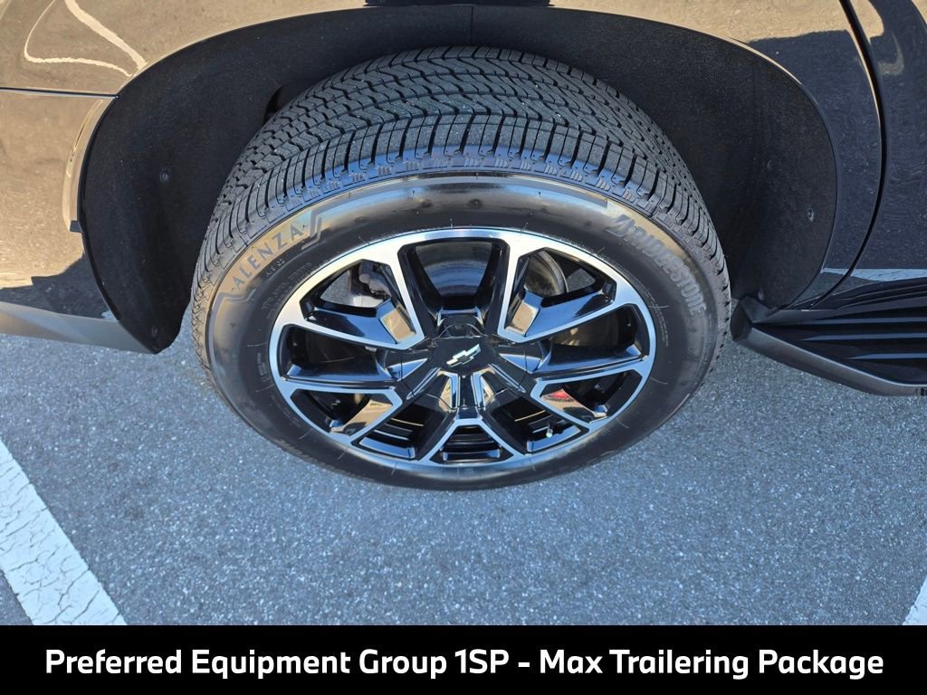 Used 2022 Chevrolet Tahoe RST w/ Luxury Package AWD/4WD image 13