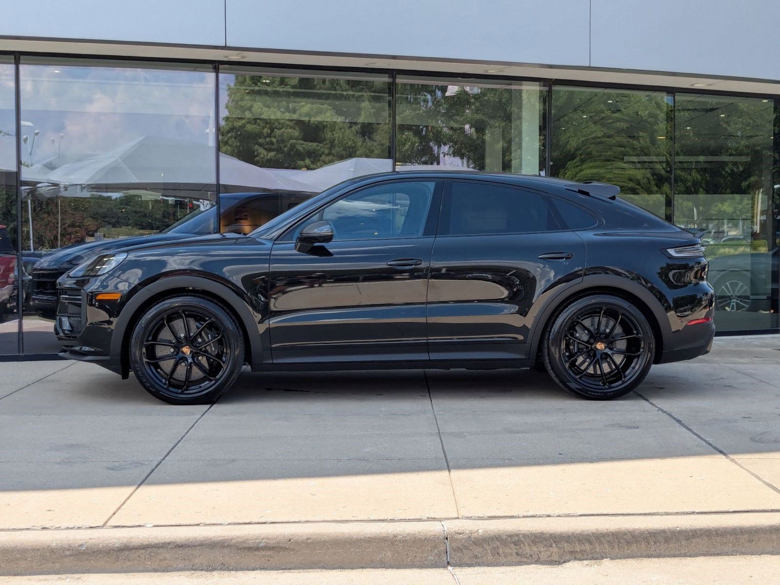 New 2026 Porsche Cayenne Turbo GT image 2