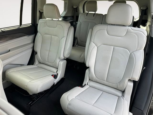 Used 2021 Jeep Grand Cherokee L Overland w/ Luxury Tech Group IV image 13