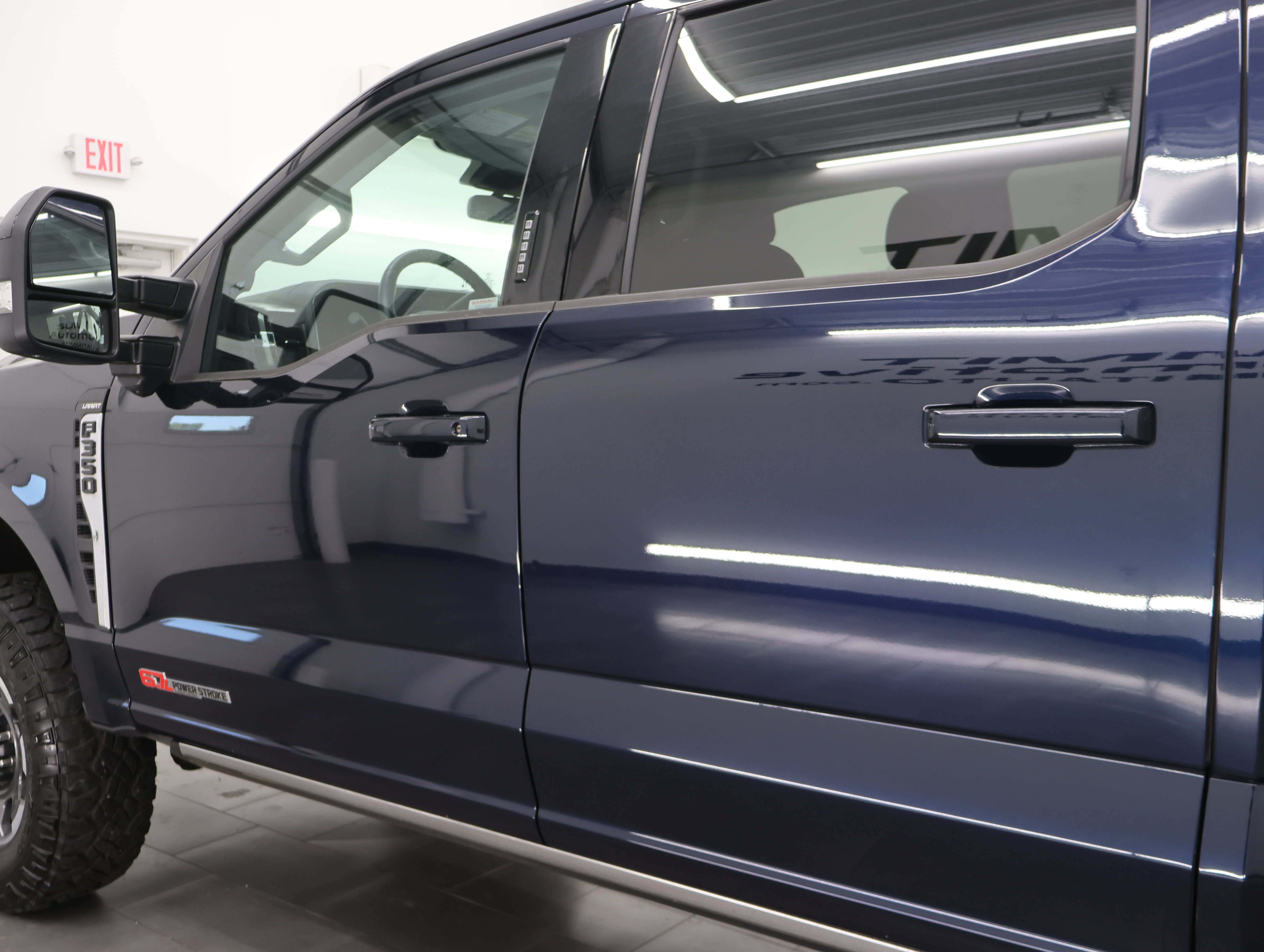 Used 2023 Ford F350 Lariat w/ Lariat Ultimate Package AWD/4WD image 34